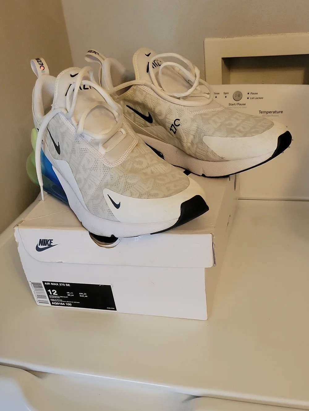 Air Max 270 SE Size 12 Used W/box